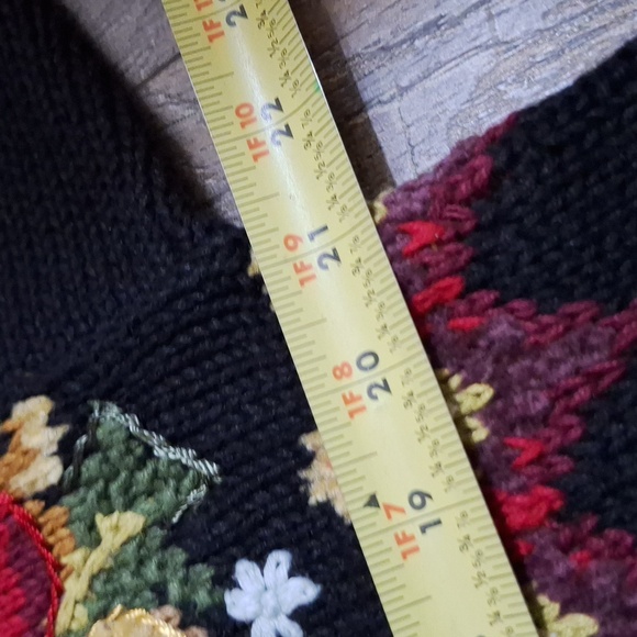Heirloim Collectibles Vintage Cardigan - Picture 12 of 14